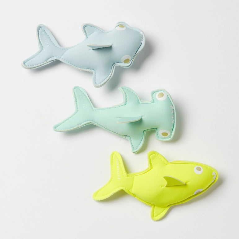 Sunnylife Salty the Shark dive buddies, set of 3