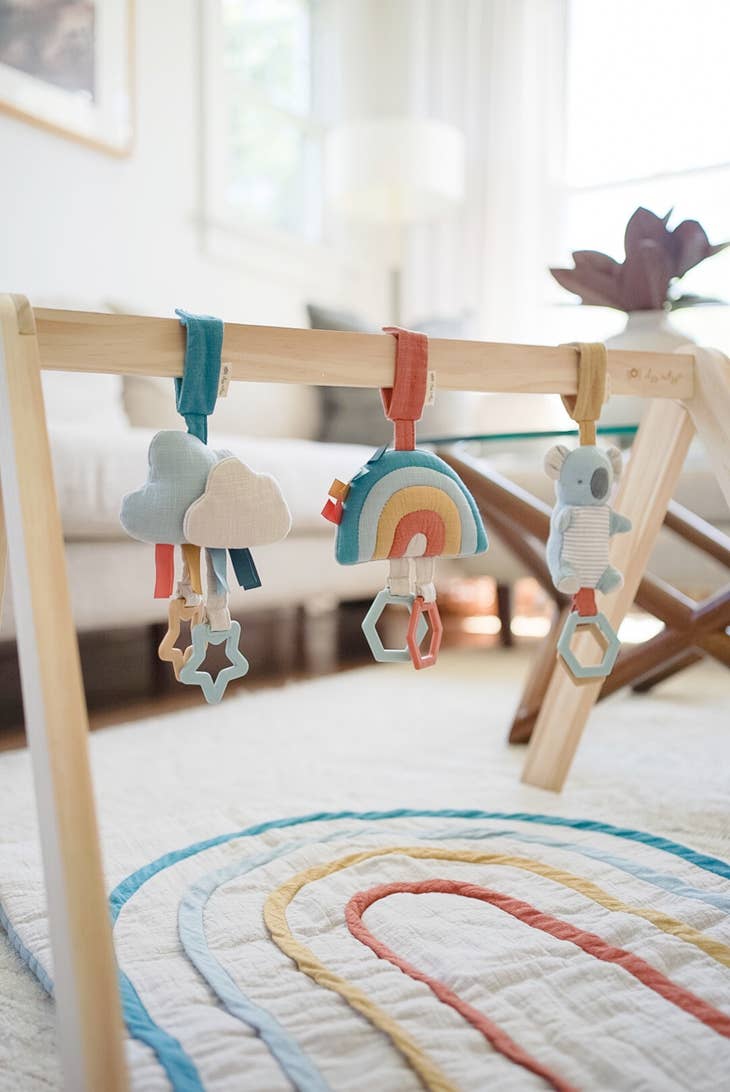 Bitzy Bespoke Ritzy Jingle™ Attachable Travel Toy