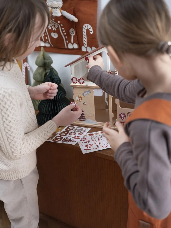 Gingerbread Decor