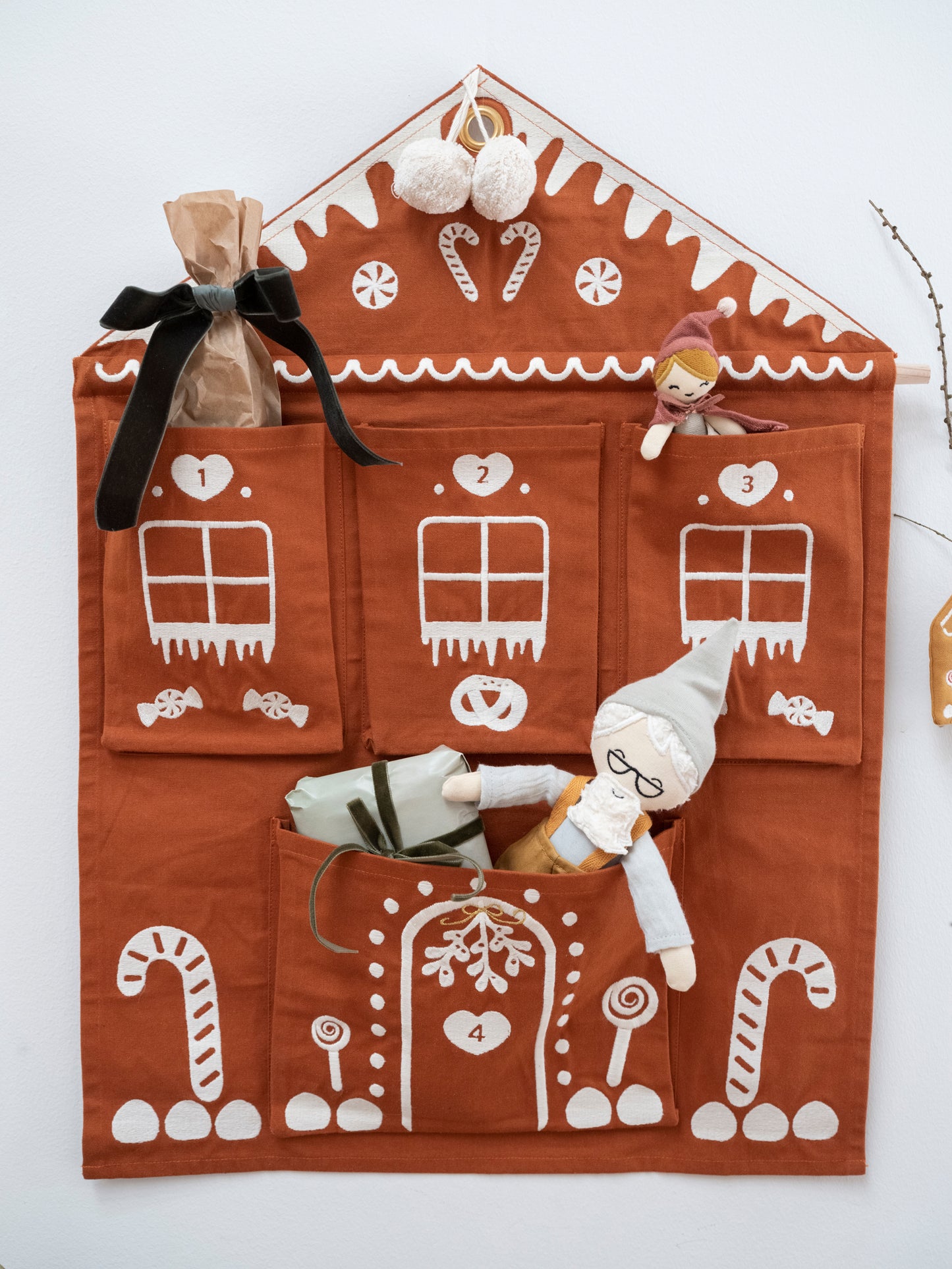 Wall Calendar - Gingerbread House